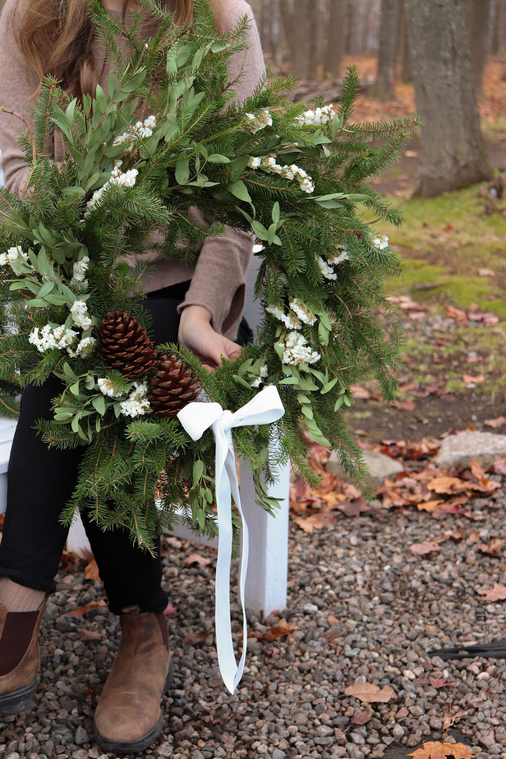 Atelier de couronne de sapinage naturel